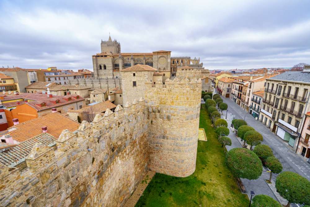 Invertir en vivienda antes de que finalice el año y su rentabilidad en Ávila I INMHOGAR ÁVILA