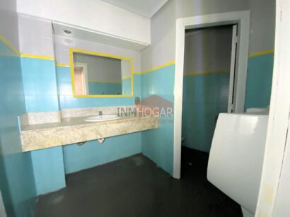 INMHOGAR VENDE  LOCAL COMERCIAL EN ARÉVALO 05200 81