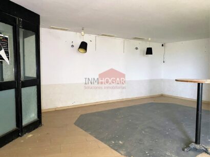 INMHOGAR VENDE  LOCAL COMERCIAL EN ARÉVALO 05200 97