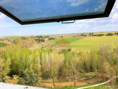 INMHOGAR VENDE  LOCAL COMERCIAL EN ARÉVALO 05200 96