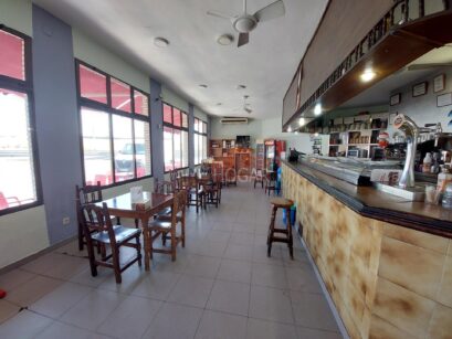 INMHOGAR VENDE BAR-RESTAURANTE EN LA A-6 96