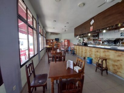 INMHOGAR VENDE BAR-RESTAURANTE EN LA A-6 95