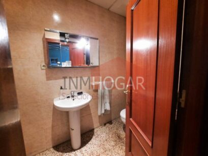 LOCAL EN VENTA O  EN ALQUILER EN ÁVILA ZONA SUR 92