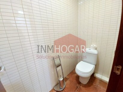OFICINA EN PALACIO DE CÁRDENAS EN VENTA Y ALQUILER 87