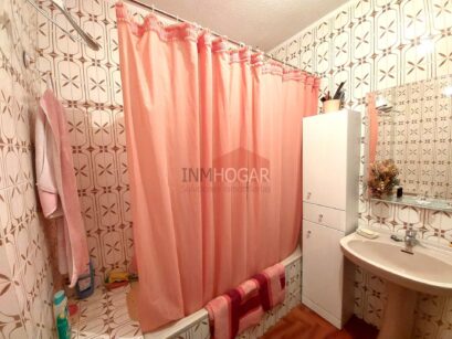 INMHOGAR ARÉVALO VENDE AMPLIA VIVIENDA EN EL CENTRO 79