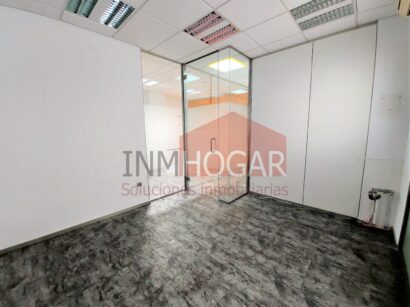 OFICINA EN PALACIO DE CÁRDENAS EN VENTA Y ALQUILER 76