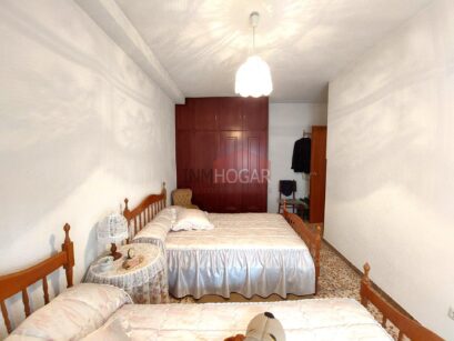 INMHOGAR ARÉVALO VENDE AMPLIA VIVIENDA EN EL CENTRO 62