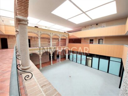 OFICINA EN PALACIO DE CÁRDENAS EN VENTA Y ALQUILER 98
