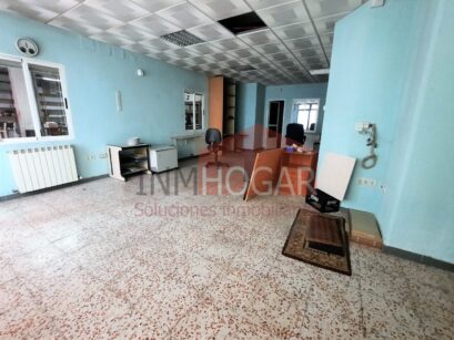 LOCAL EN VENTA O  EN ALQUILER EN ÁVILA ZONA SUR 97