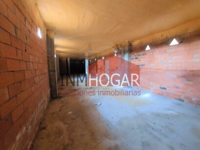 LOCAL DIÁFANO EN HERVENCIAS 93