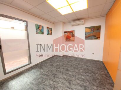 OFICINA EN PALACIO DE CÁRDENAS EN VENTA Y ALQUILER 93