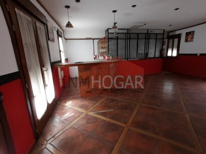 ALQUILER DE LOCAL EN ÁVILA ZONA AMURALLADA 79