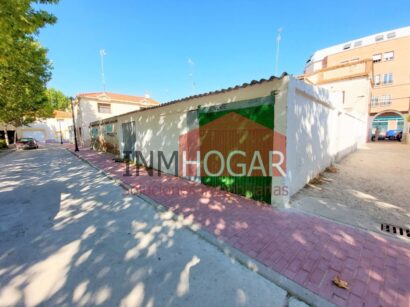VIVIENDA EN ARÉVALO (05200) CON UN PATIO DE 100 MT 81