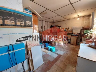 VIVIENDA EN ARÉVALO (05200) CON UN PATIO DE 100 MT 75