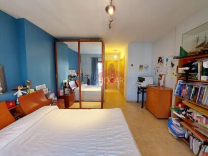 CASA EN PLENA PLAZA DEL REAL 64