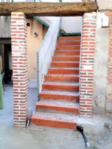 CASA EN PLENA PLAZA DEL REAL 42