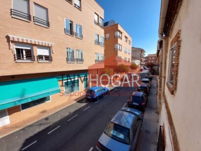 VIVIENDA EN ARÉVALO (05200) CON UN PATIO DE 100 MT 95