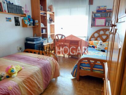 INMHOGAR VENDE EN LA AVENIDA EMILIO ROMERO (05200) 74
