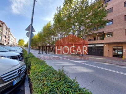 INMHOGAR VENDE EN LA AVENIDA EMILIO ROMERO (05200) 52