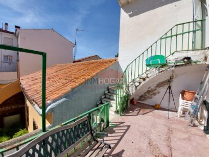 PISO CON PATIO EN LA ZONA DE SANTO TOMÁS