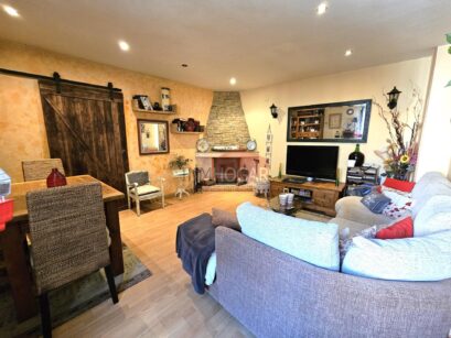CHALET CON JARDÍN Y PATIO EN SANTA MARÍA DE LA CABEZA