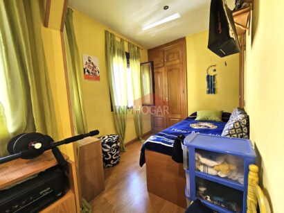 CHALET CON JARDÍN Y PATIO EN SANTA MARÍA DE LA CABEZA