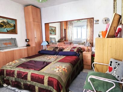 CHALET CON JARDÍN Y PATIO EN SANTA MARÍA DE LA CABEZA