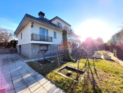ESPECTACULAR CHALET CON PARCELA EN HERVENCIAS