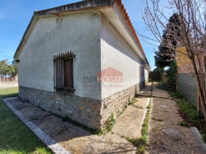 INMHOGAR VENDE ESTE CHALET EN SANCHIDRIÁN 05290 75