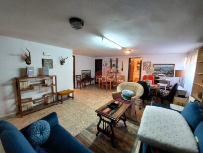 ESPECTACULAR CHALET CON PARCELA EN HERVENCIAS