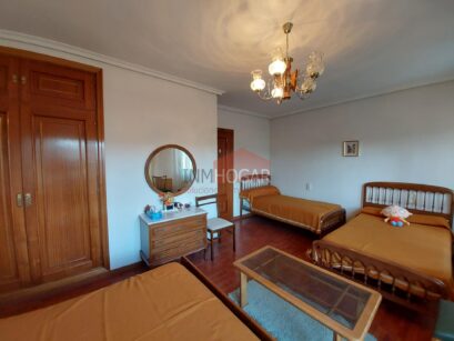 ESPECTACULAR CHALET CON PARCELA EN HERVENCIAS