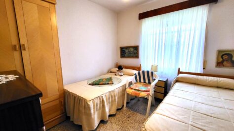 CHALET EN BARRACO EN PARCELA DE 400 MT. 81
