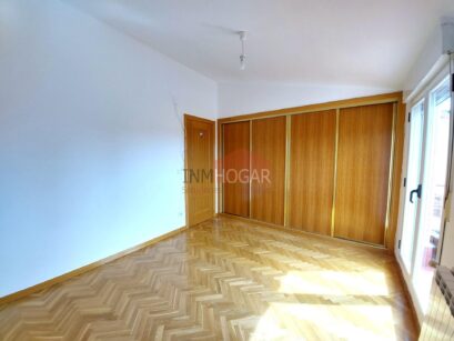 INMHOGAR ARÉVALO VENDE DÚPLEX CON TERRAZA Y HABITACIÓN EN PLANTA BAJA (05200) 88