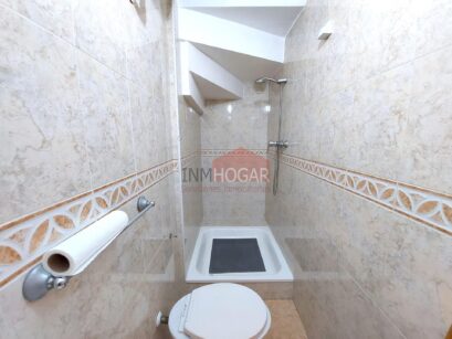 INMHOGAR ARÉVALO VENDE DÚPLEX CON TERRAZA Y HABITACIÓN EN PLANTA BAJA (05200) 75