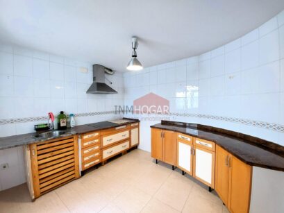 INMHOGAR ARÉVALO VENDE DÚPLEX CON TERRAZA Y HABITACIÓN EN PLANTA BAJA (05200) 95