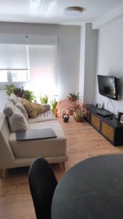 PISO COMPLETAMENTE REFORMADO EN LA ZONA SUR 85