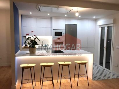 PISO COMPLETAMENTE REFORMADO EN LA ZONA SUR 99