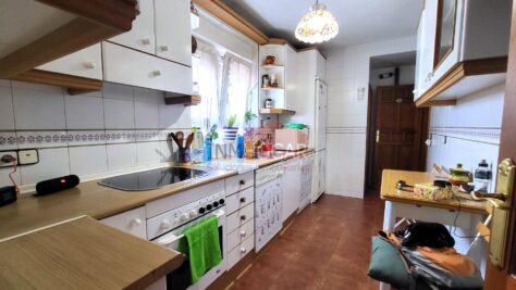 CASA SINGULAR UNIFAMILIAR CON DOS VIVIENDAS EN CENTRO/ESTACIÓN (ÁVILA) 05001 92