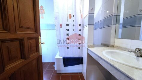 CASA SINGULAR UNIFAMILIAR CON DOS VIVIENDAS EN CENTRO/ESTACIÓN (ÁVILA) 05001 68