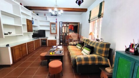 CASA SINGULAR UNIFAMILIAR CON DOS VIVIENDAS EN CENTRO/ESTACIÓN (ÁVILA) 05001 97
