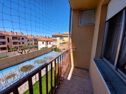 VIVIENDA DENTRO DE MURALLAS