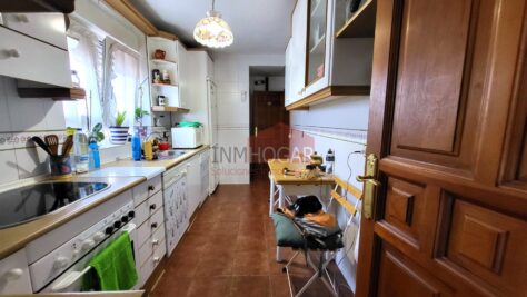 CASA SINGULAR UNIFAMILIAR CON DOS VIVIENDAS EN CENTRO/ESTACIÓN (ÁVILA) 05001 93