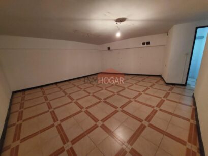 LOCAL COMERCIAL ACONDICIONADO EN EL CENTRO DE LA CIUDAD (ÁVILA) 05001 94