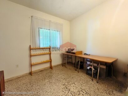 CASA SINGULAR EN AL PANTANO DEL BURGUILLO (EL BARRACO) 05278 49