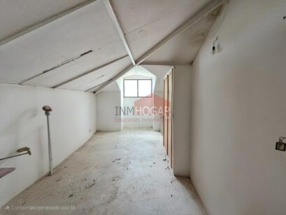 CASA SINGULAR EN AL PANTANO DEL BURGUILLO (EL BARRACO) 05278 43
