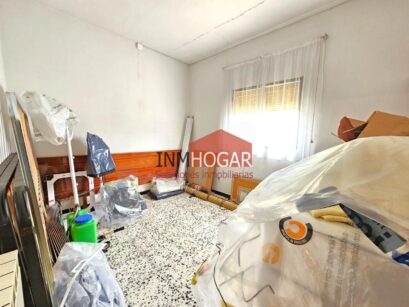 CASA SINGULAR EN AL PANTANO DEL BURGUILLO (EL BARRACO) 05278 38