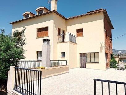 CASA SINGULAR EN AL PANTANO DEL BURGUILLO (EL BARRACO) 05278 32