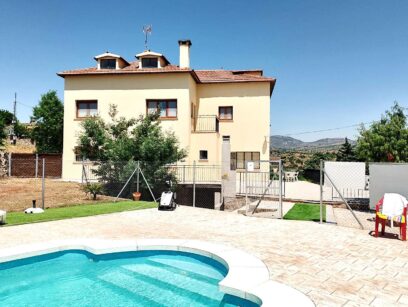 CASA SINGULAR EN AL PANTANO DEL BURGUILLO (EL BARRACO) 05278 31