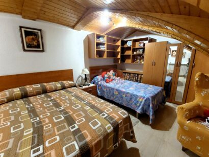 ESPECTACULAR CHALET EN PINAR DE NAVARES (ÁVILA) 05292 83