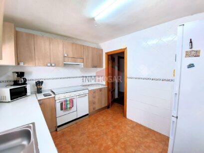 VIVIENDA CON PATIO EN ARÉVALO 92